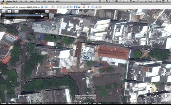 Eduardo Kac, "Lagoglyphs: Lagoogleglyph I" (2009)Google Earth work composed of Lagoglyph installed on the roof of Oi Futuro, Rio de Janeiro, approx. 26 x 56 ft; and custom-ordered WorldView2 satellite photograph.